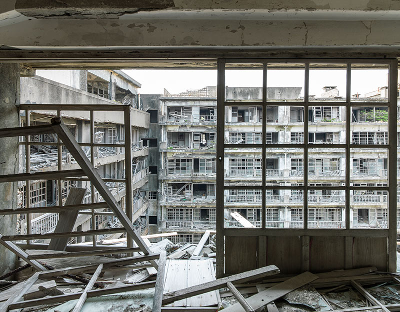 Hashima Island Photographs by Andrew Meredith Photography - Apartments Photograph 9